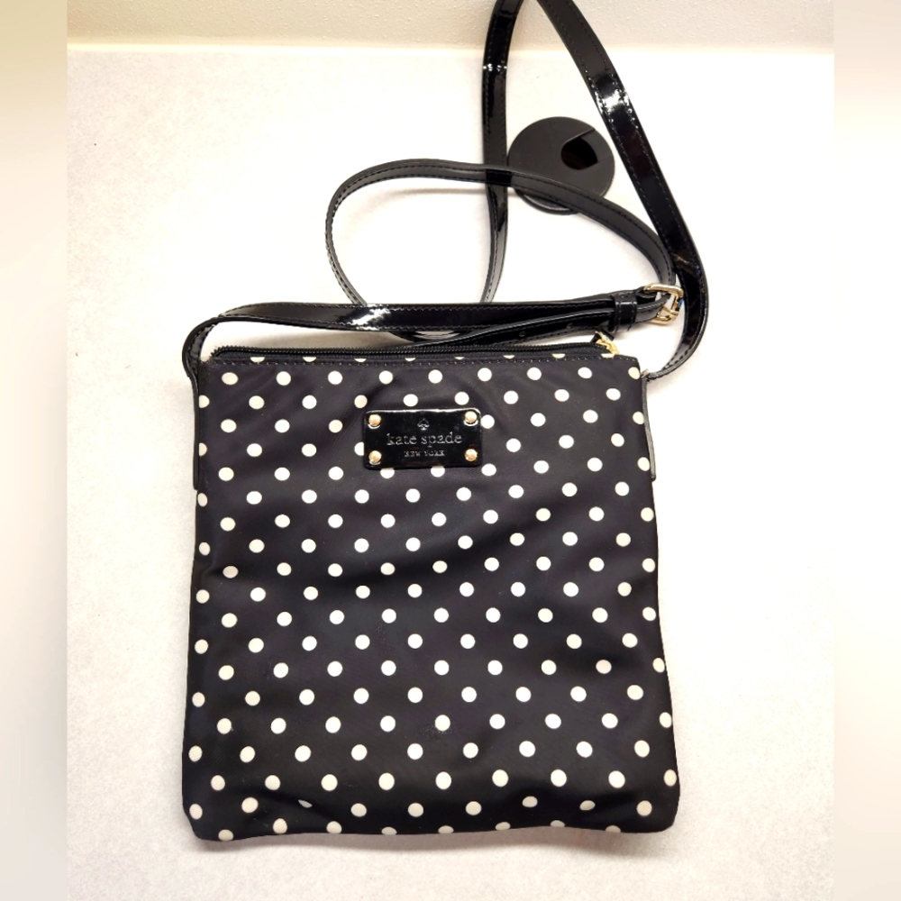 Kate Spade Balck and White Crossbody
